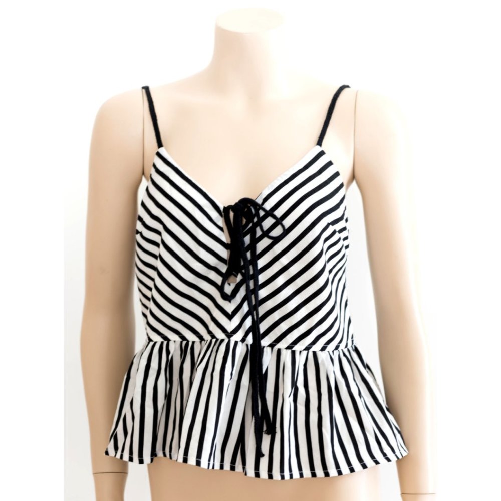Ava Black and White Striped Top New Size 8 - Picture 1 of 3